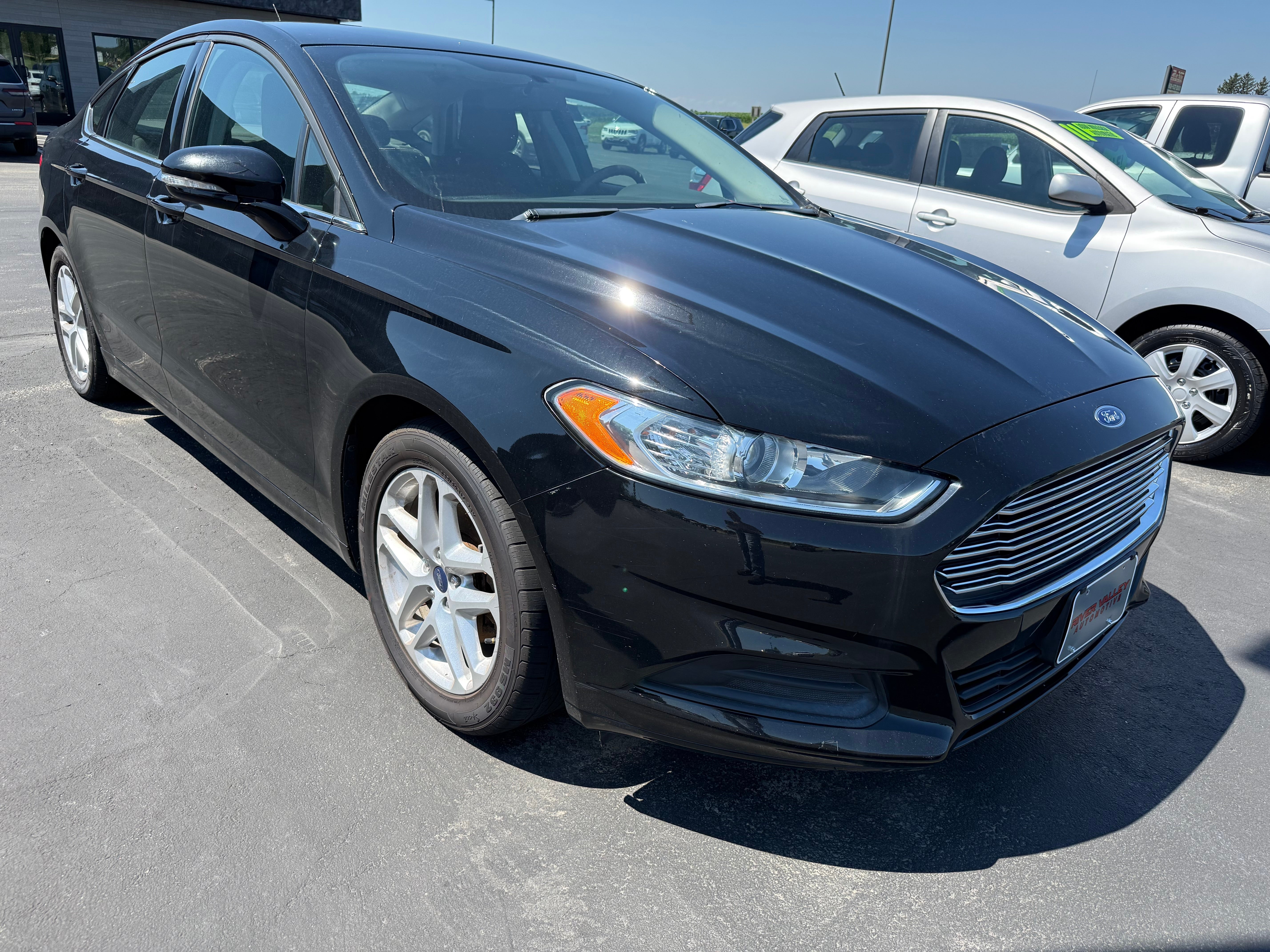 View vehicle photo 2