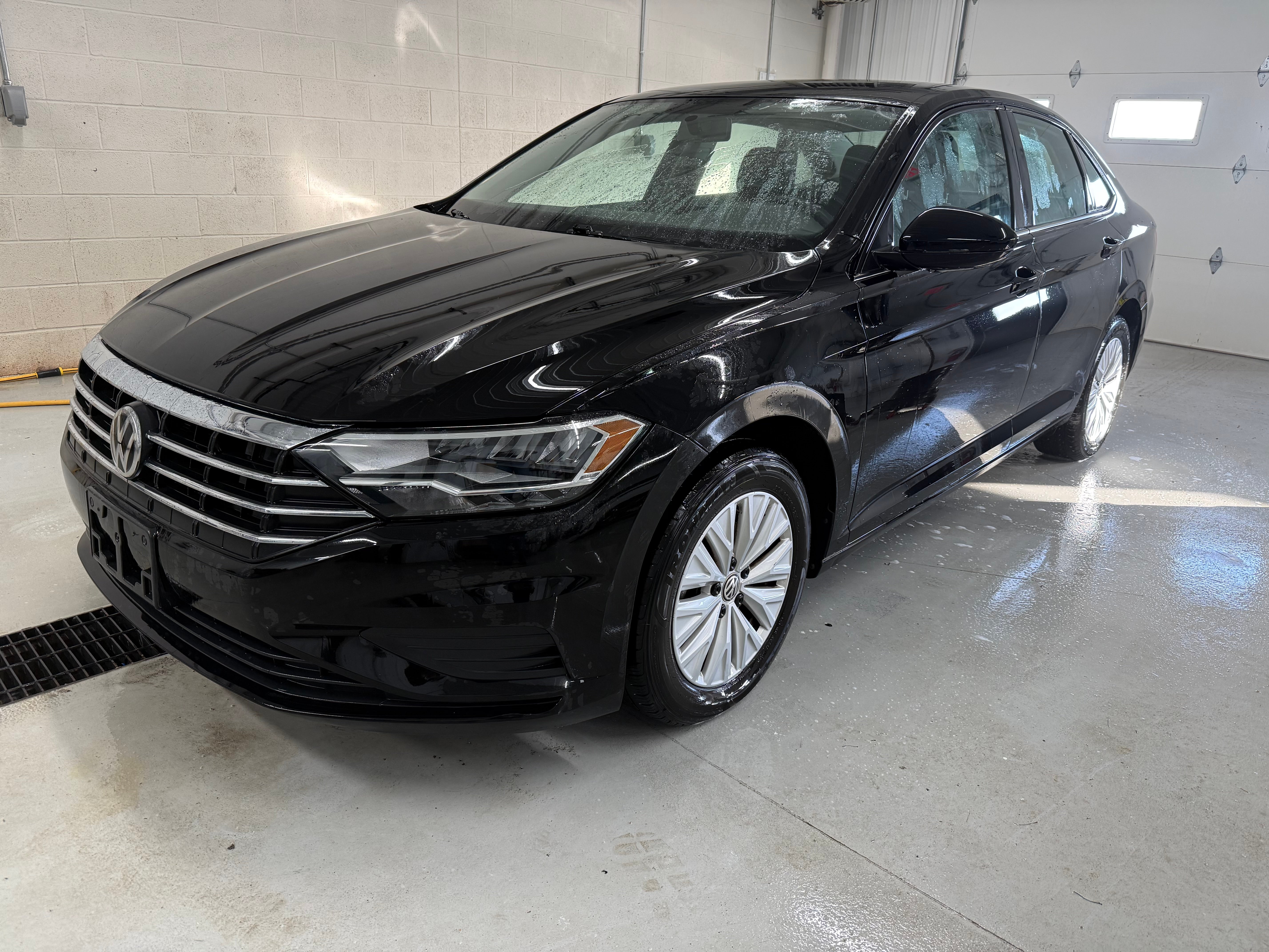 Black 2019 Volkswagen Jetta Sedan Front-Wheel Drive Automatic