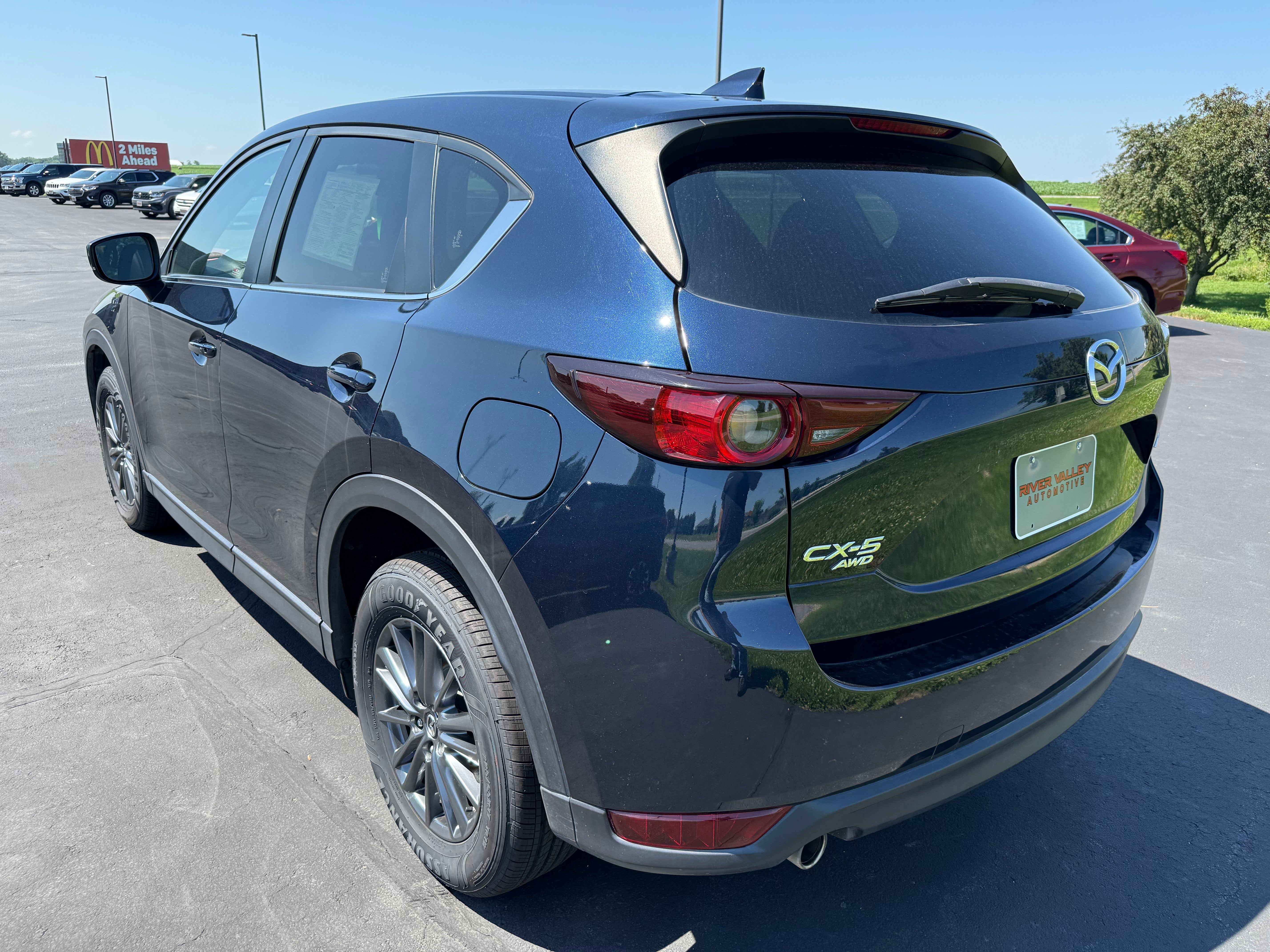 View vehicle photo 4