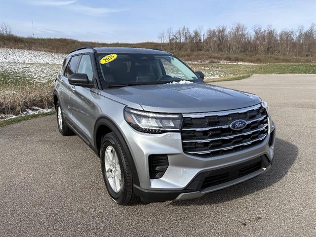 View vehicle photo 7