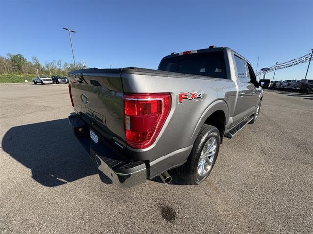 View vehicle photo 5