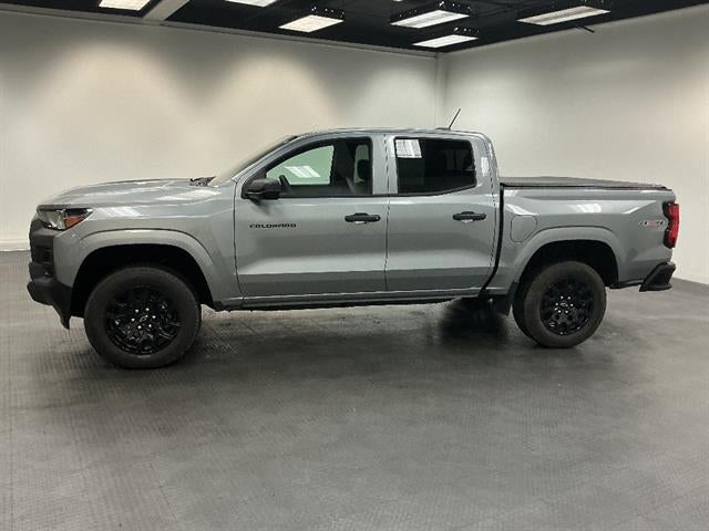 View vehicle photo 2