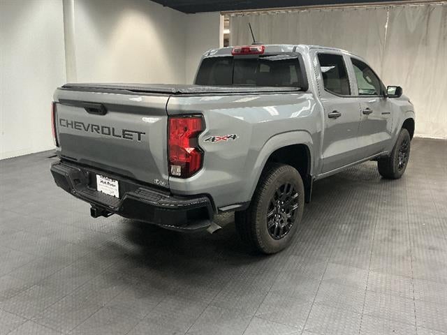View vehicle photo 5