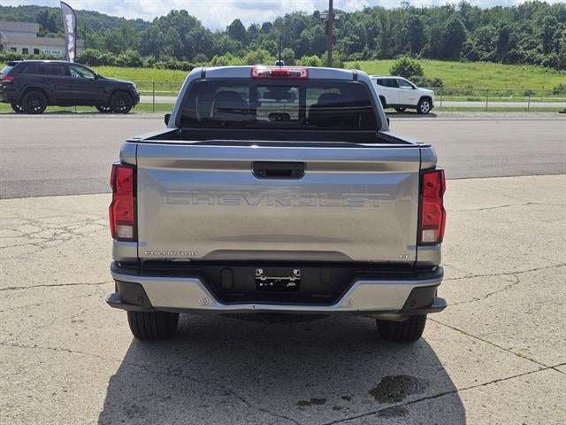 View vehicle photo 4