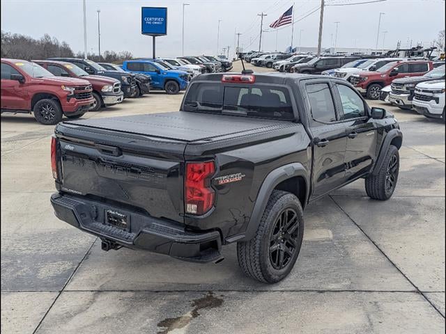 View vehicle photo 7