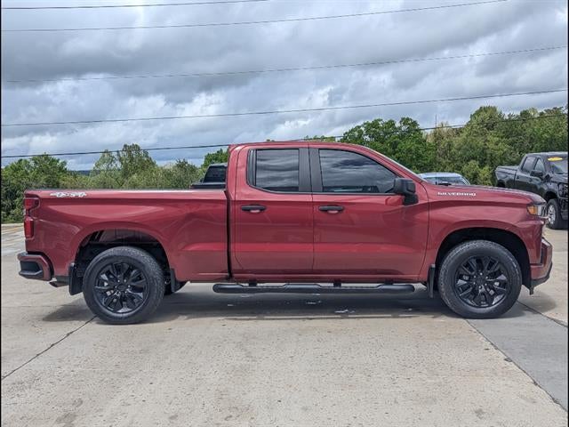 View vehicle photo 6