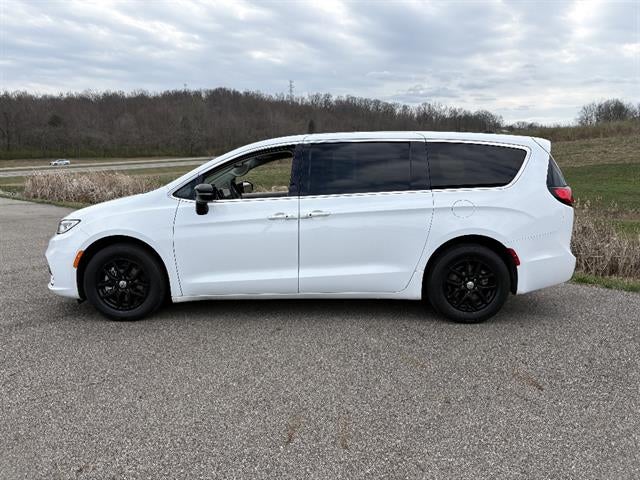 View vehicle photo 2