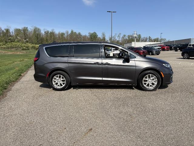View vehicle photo 6