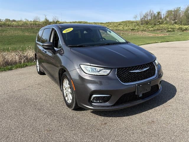View vehicle photo 7
