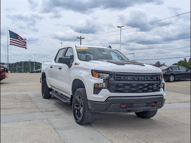 View vehicle photo 5