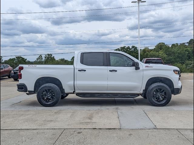 View vehicle photo 6