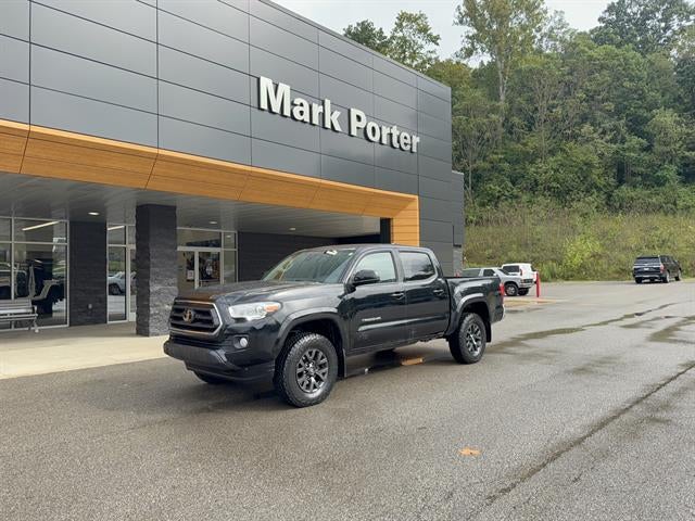 Midnight Black Metallic 2021 Toyota Tacoma Pickup Truck Four-Wheel Drive Automatic