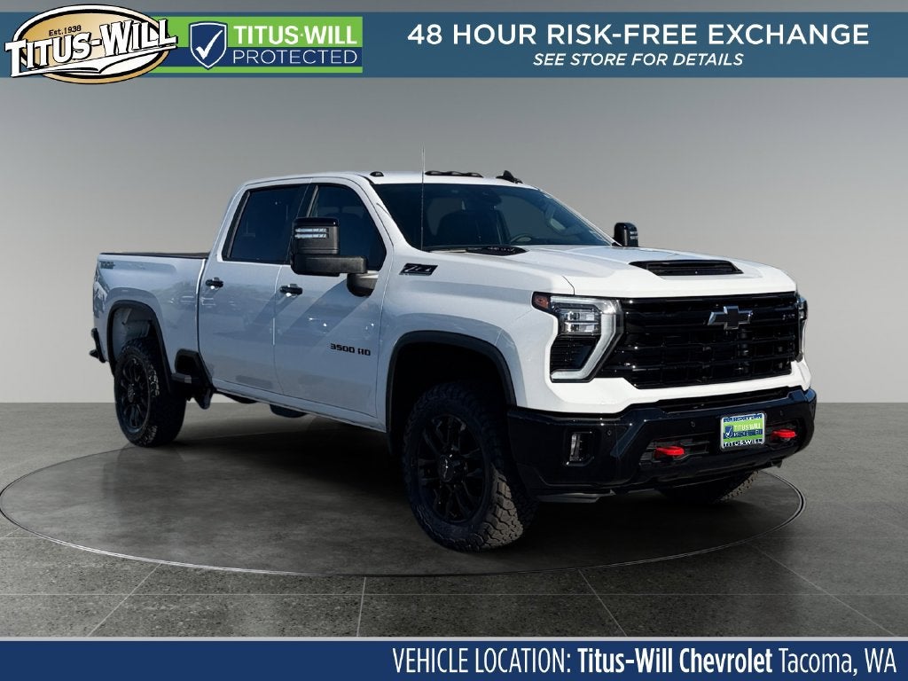 Summit White 2026 Chevrolet Silverado 3500HD Pickup Truck Four-Wheel Drive Automatic