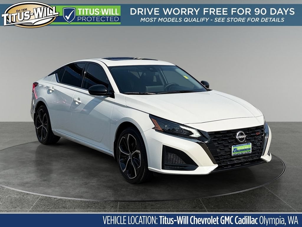 White 2025 Nissan Altima Sedan All-Wheel Drive 