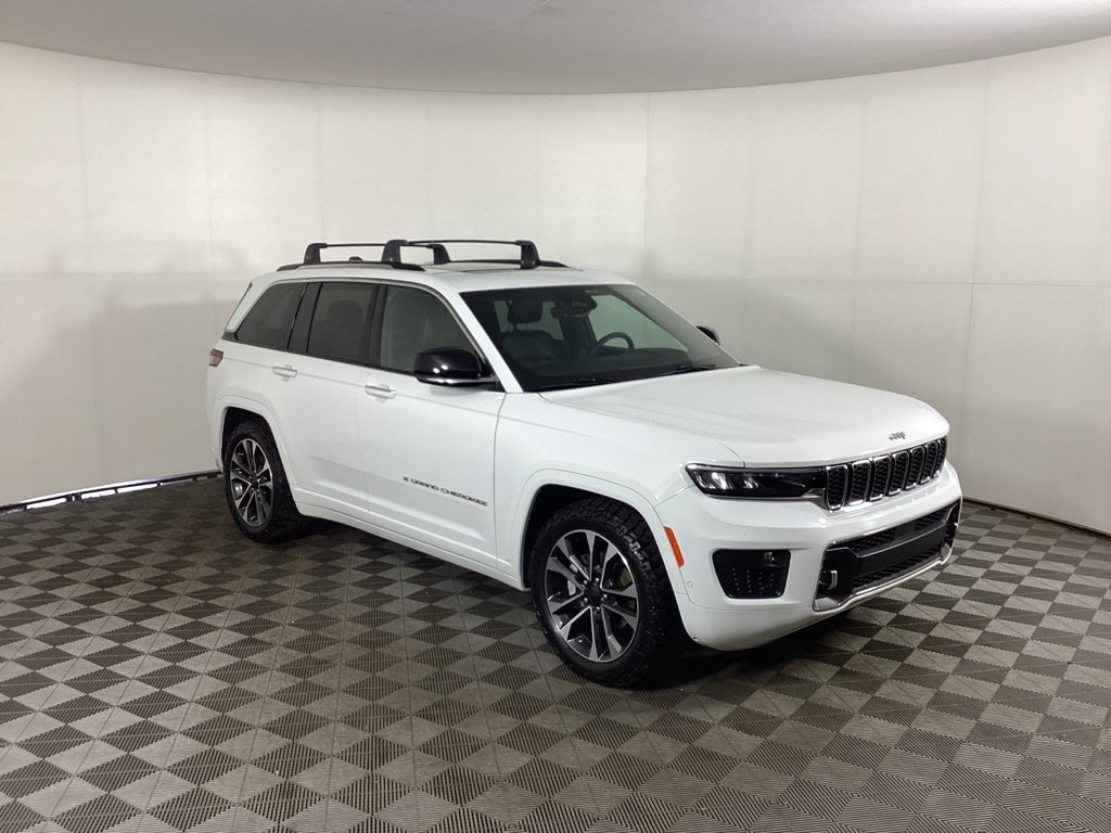 Bright White Clearcoat 2023 Jeep Grand Cherokee SUV / Crossover Four-Wheel Drive 8-Speed Automatic