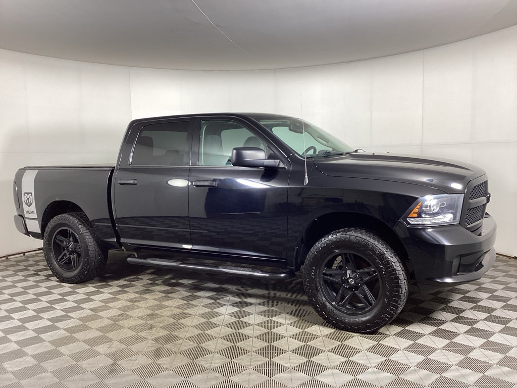 2014 RAM 1500 Express Crew Cab 4WD
