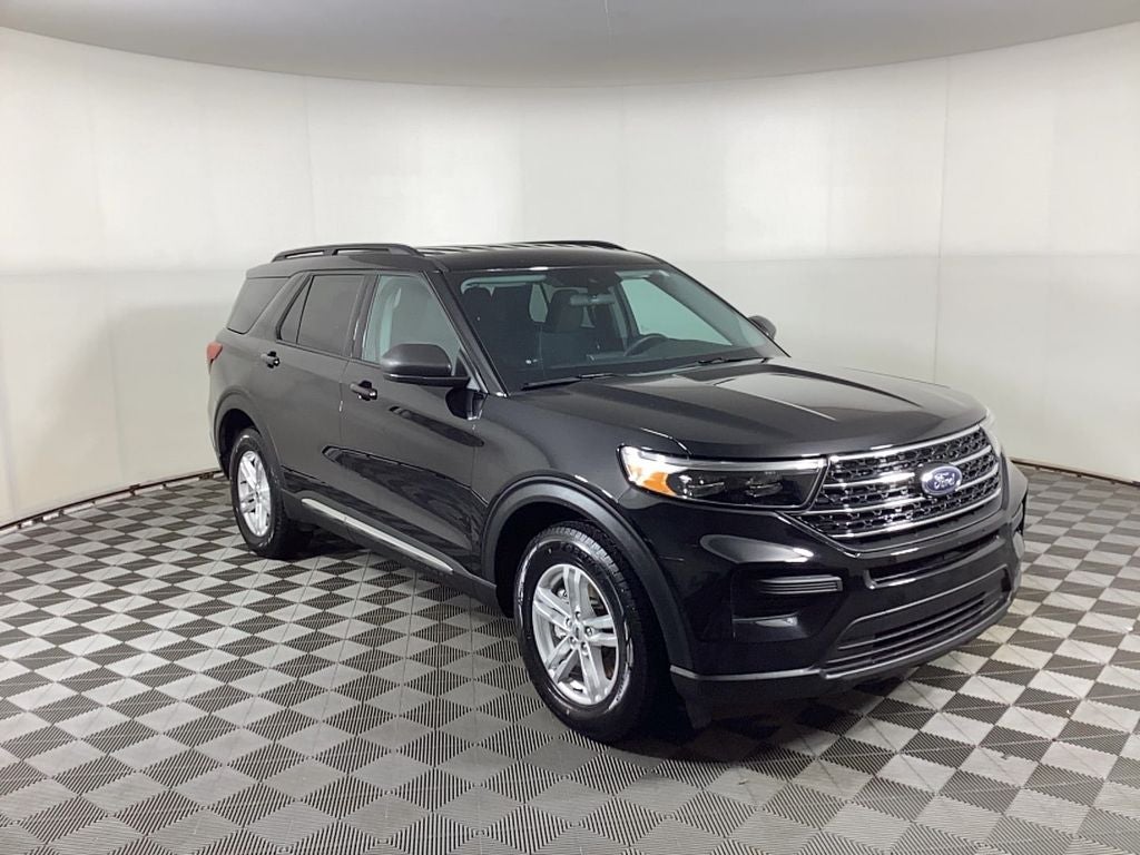 2023 Ford Explorer XLT AWD