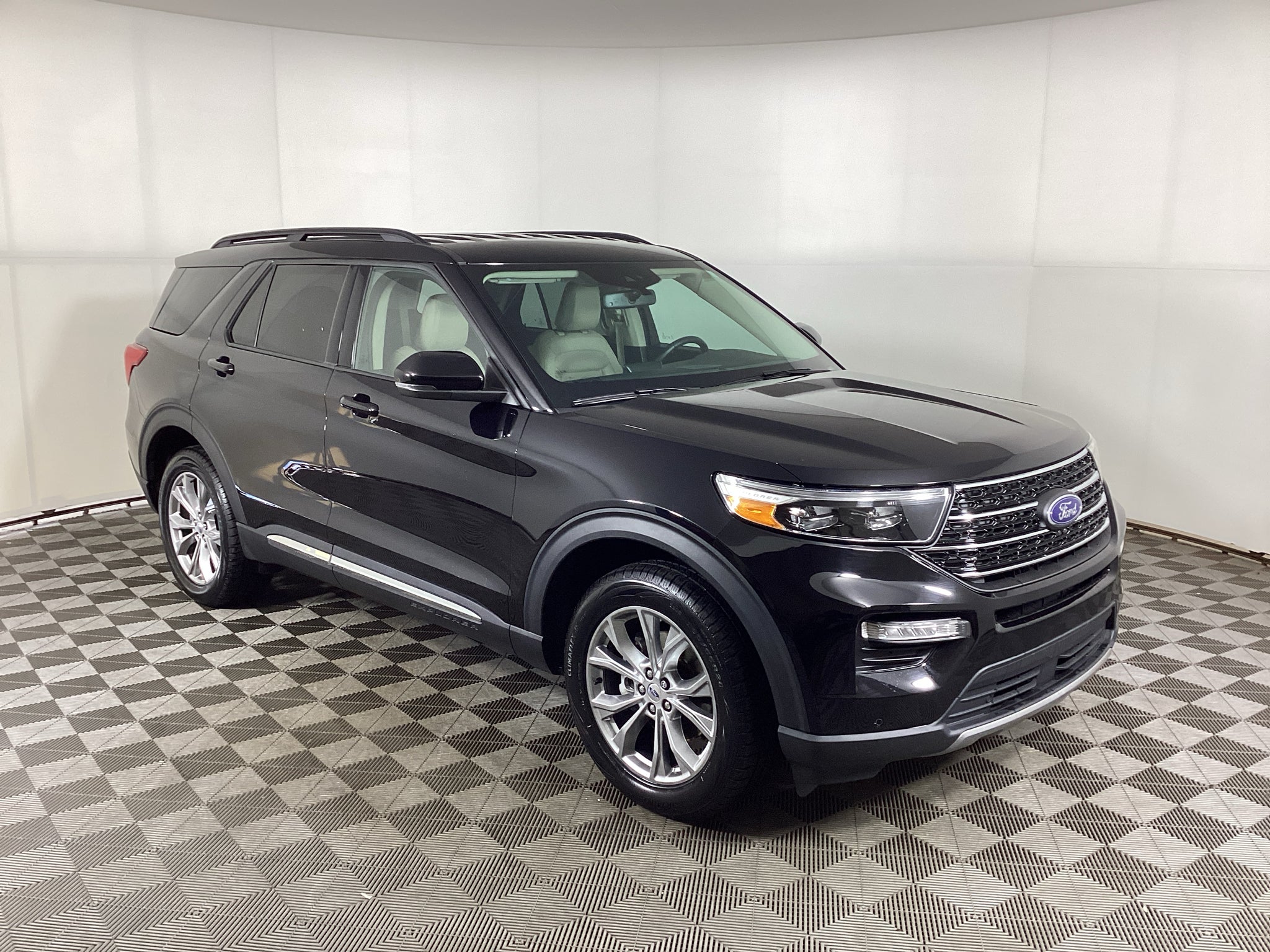 2024 Ford Explorer XLT AWD