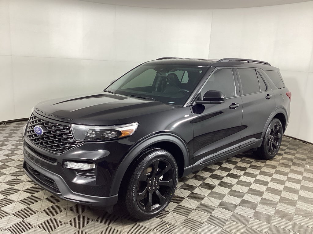 View vehicle photo 5