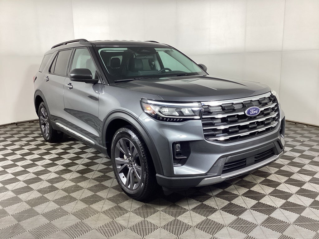 2025 Ford Explorer Active AWD