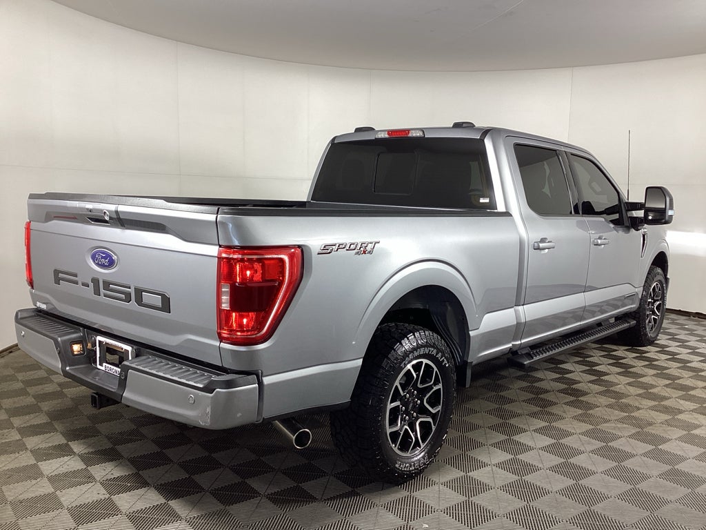 View vehicle photo 2
