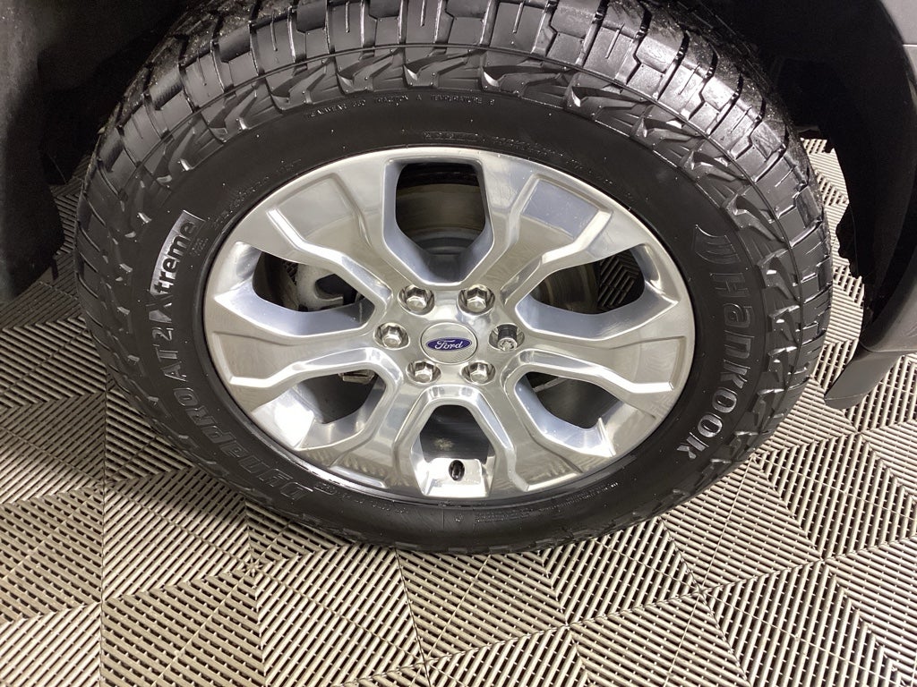 View vehicle photo 7