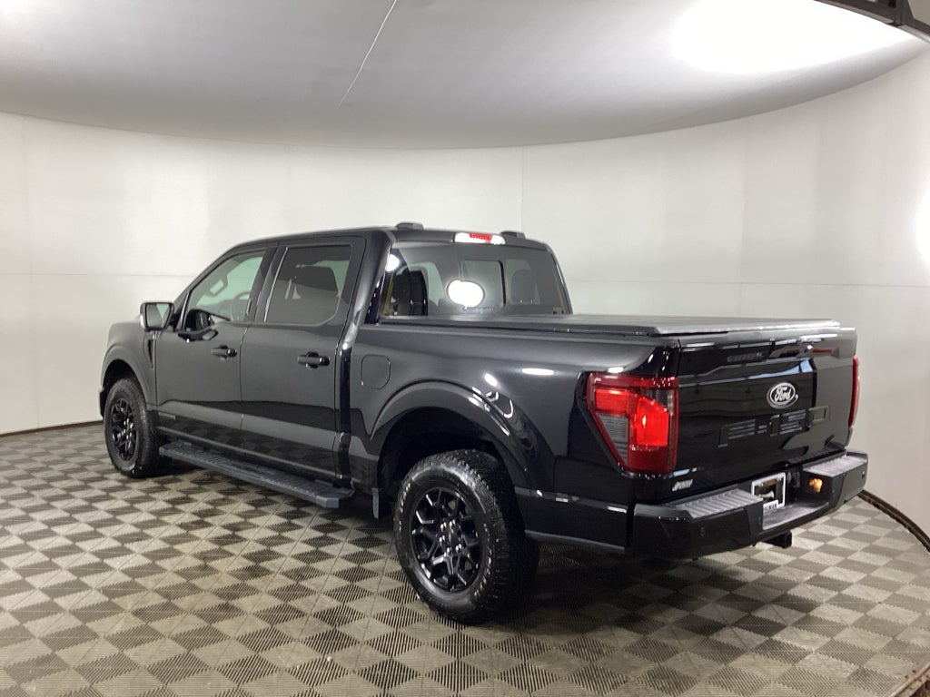 View vehicle photo 4