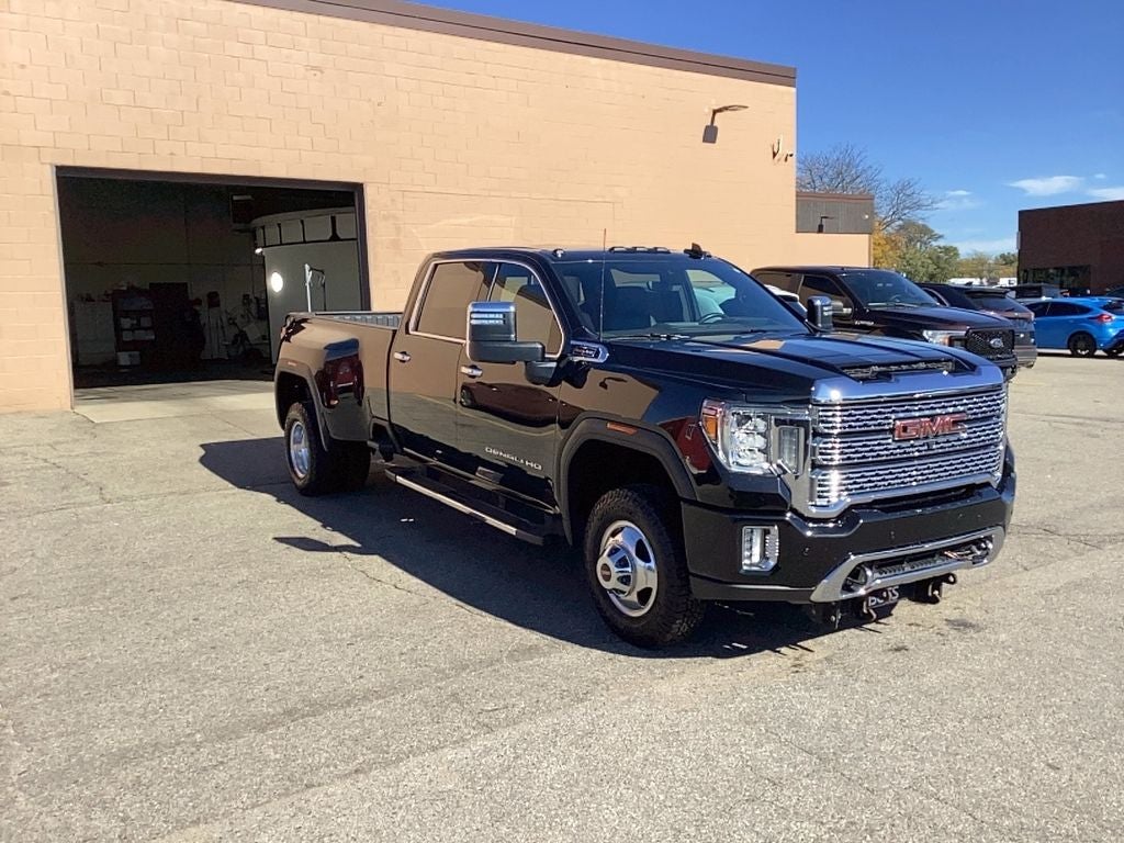 2023 GMC Sierra 3500HD Denali Crew Cab 4WD