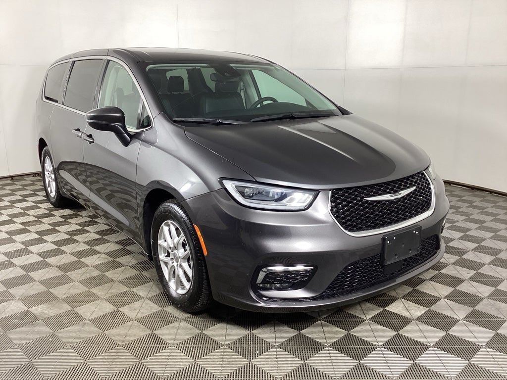 2023 Chrysler Pacifica Touring L FWD