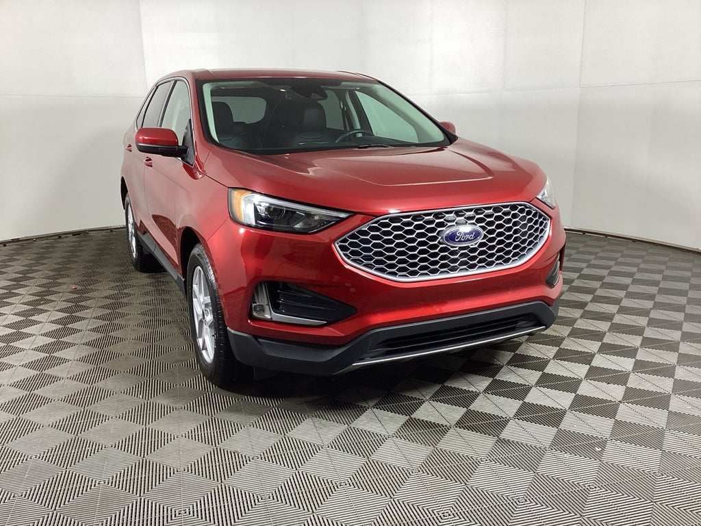 Rapid Red Metallic Tinted Clearcoat 2024 Ford Edge SEL AWD SUV / Crossover All-Wheel Drive 8-Speed Automatic