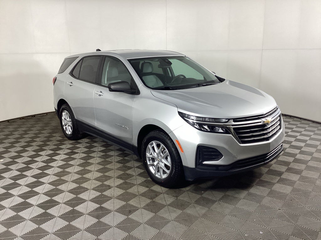 2022 Chevrolet Equinox LS AWD with 1LS
