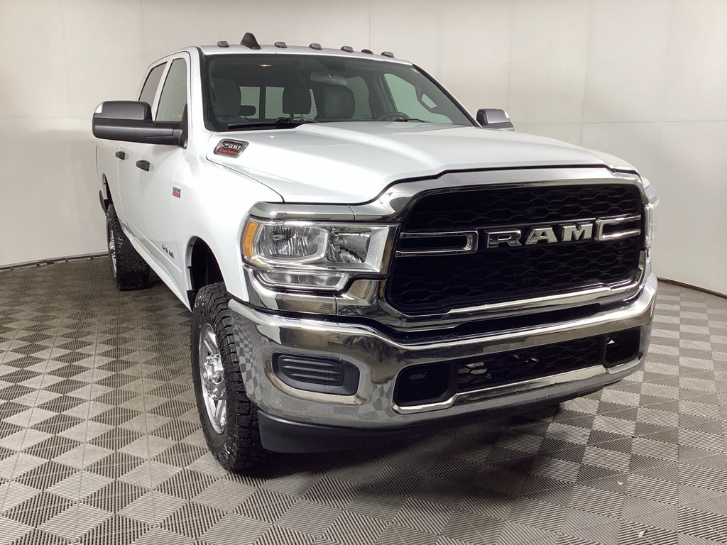Bright White Clearcoat 2022 RAM 2500 Pickup Truck Four-Wheel Drive 8-Speed Automatic