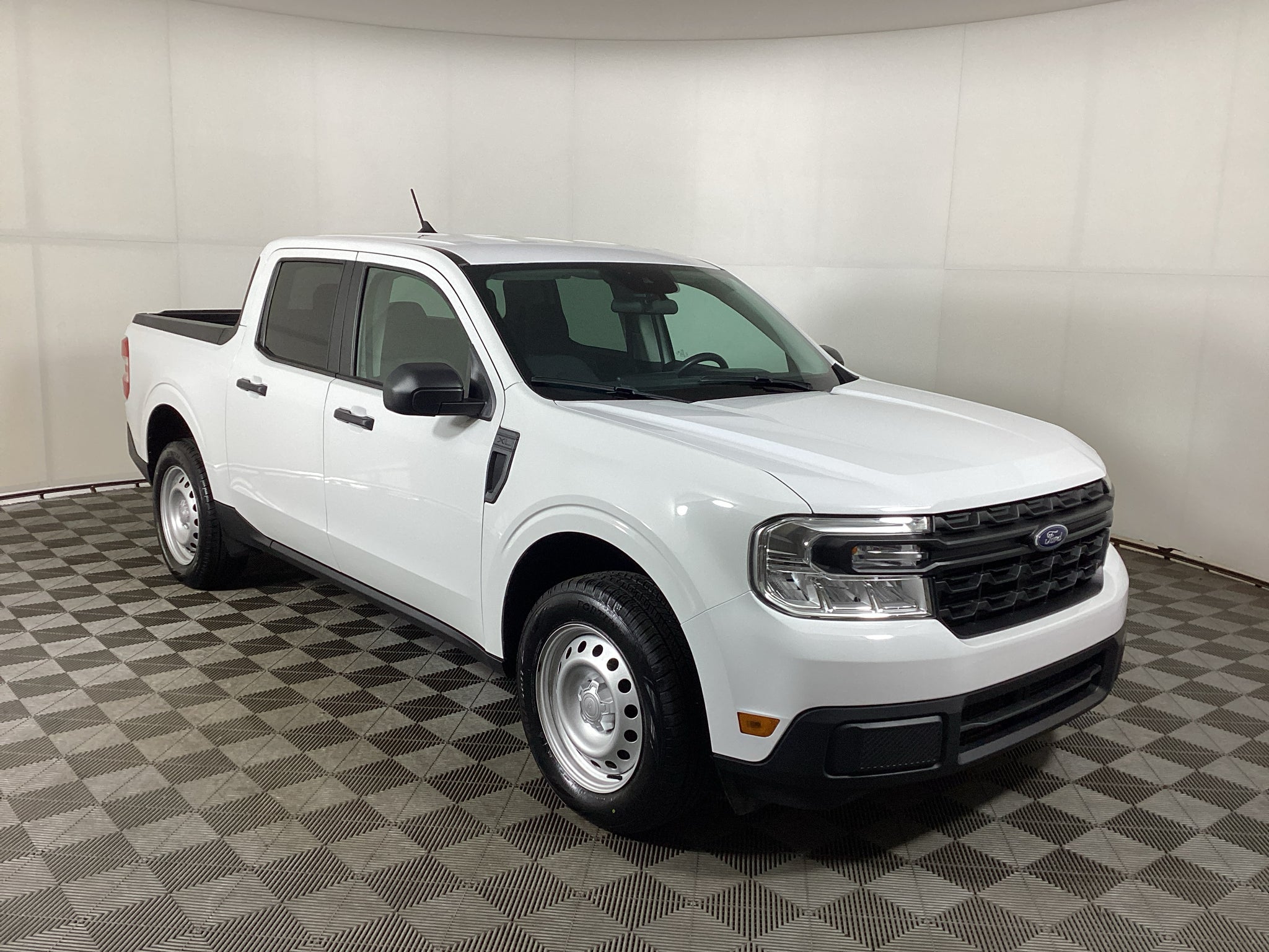 Oxford White 2022 Ford Maverick Pickup Truck All-Wheel Drive 8-Speed Automatic