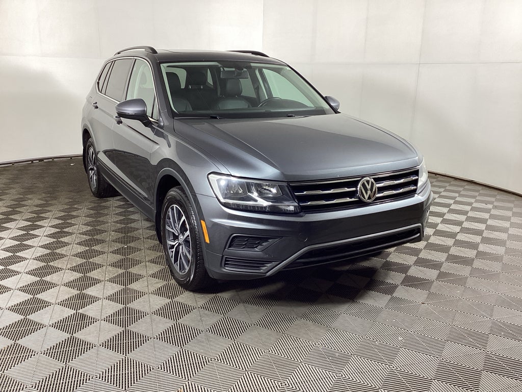 Platinum Gray Metallic 2019 Volkswagen Tiguan SUV / Crossover All-Wheel Drive 8-Speed Automatic