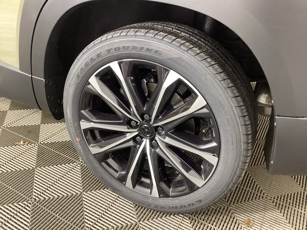 View vehicle photo 7