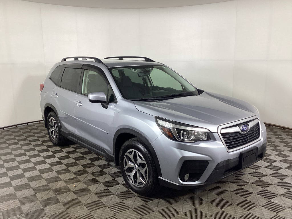 Ice Silver Metallic 2019 Subaru Forester SUV / Crossover All-Wheel Drive Continuously Variable Transmission