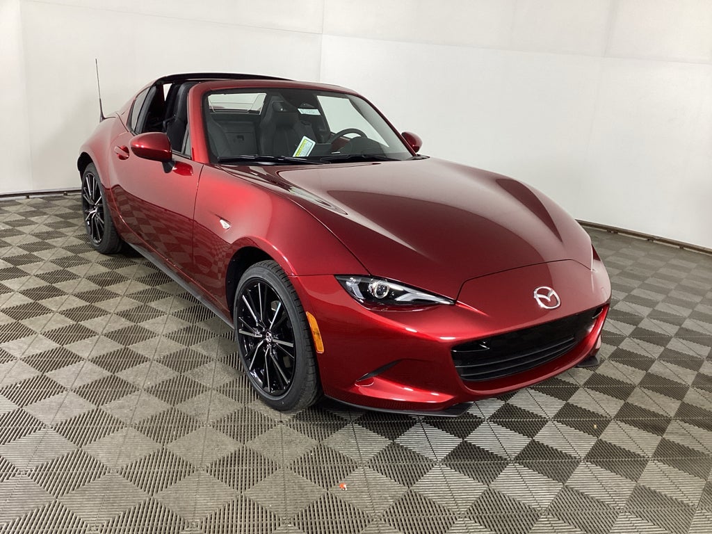 Soul Red Crystal Metallic 2026 Mazda MX-5 Miata Convertible Rear-Wheel Drive 6-Speed Automatic