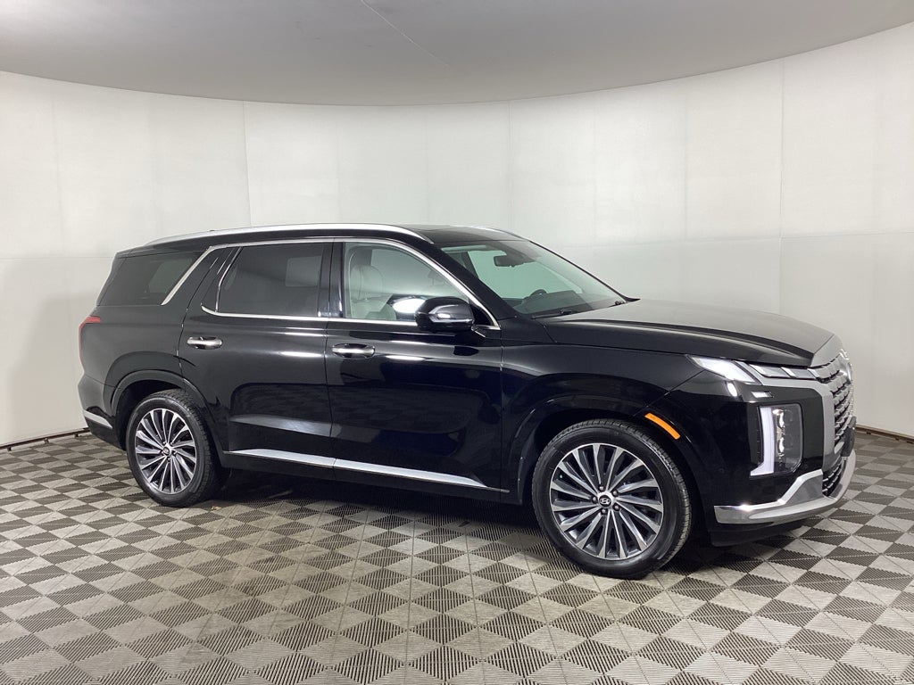 Abyss Black Pearl 2023 Hyundai Palisade SUV / Crossover All-Wheel Drive 8-Speed Automatic