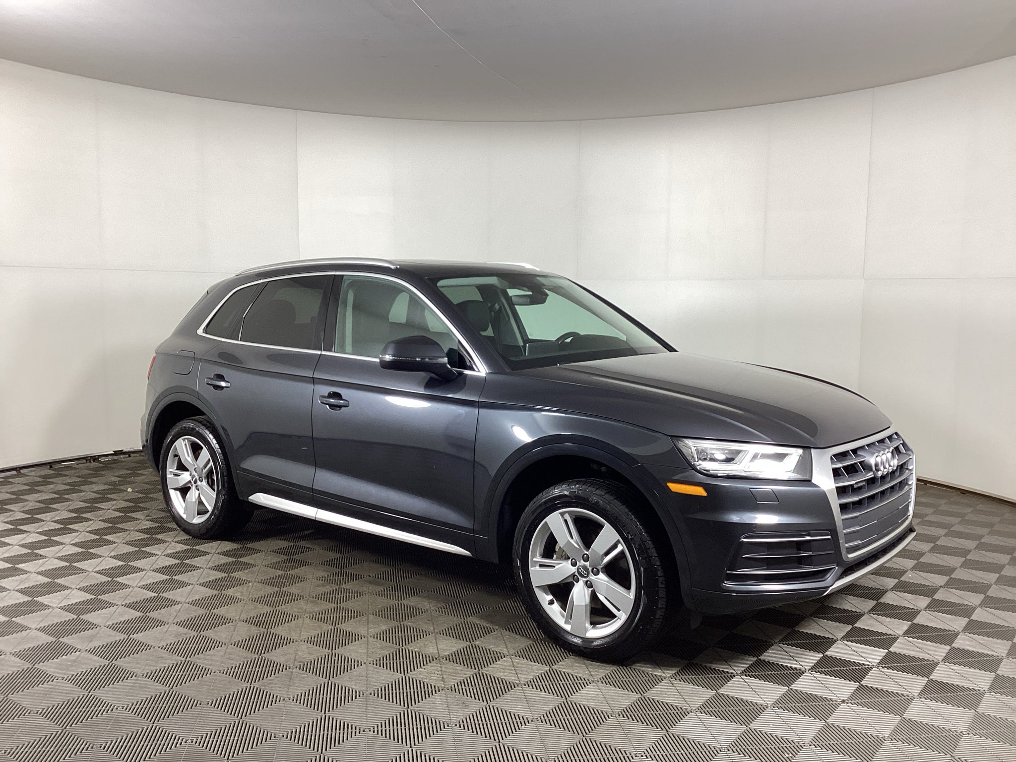 2019 Audi Q5 quattro Premium Plus 45 TFSI