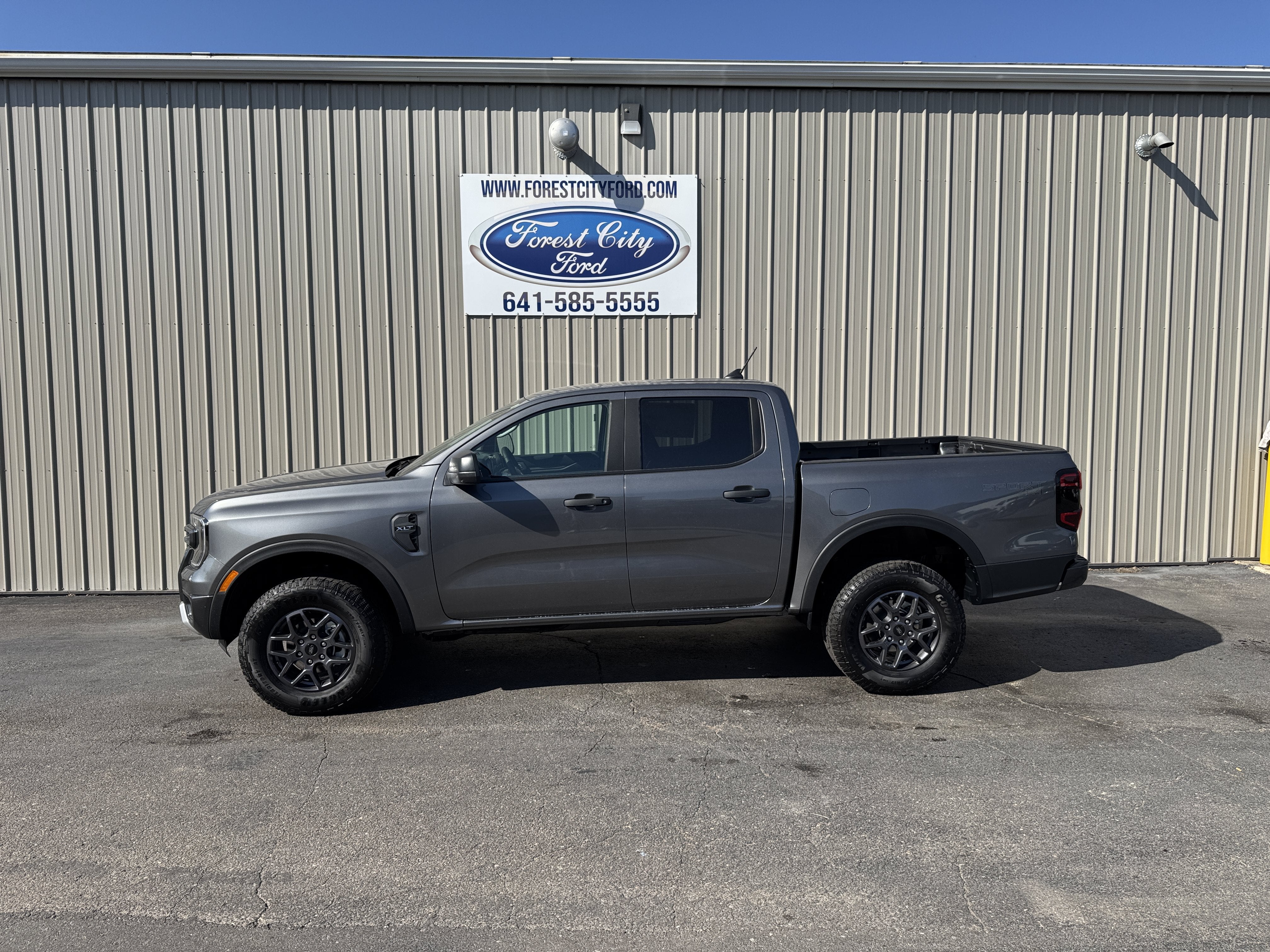 Carbonized Gray Metallic 2026 Ford Ranger Pickup Truck Four-Wheel Drive Automatic