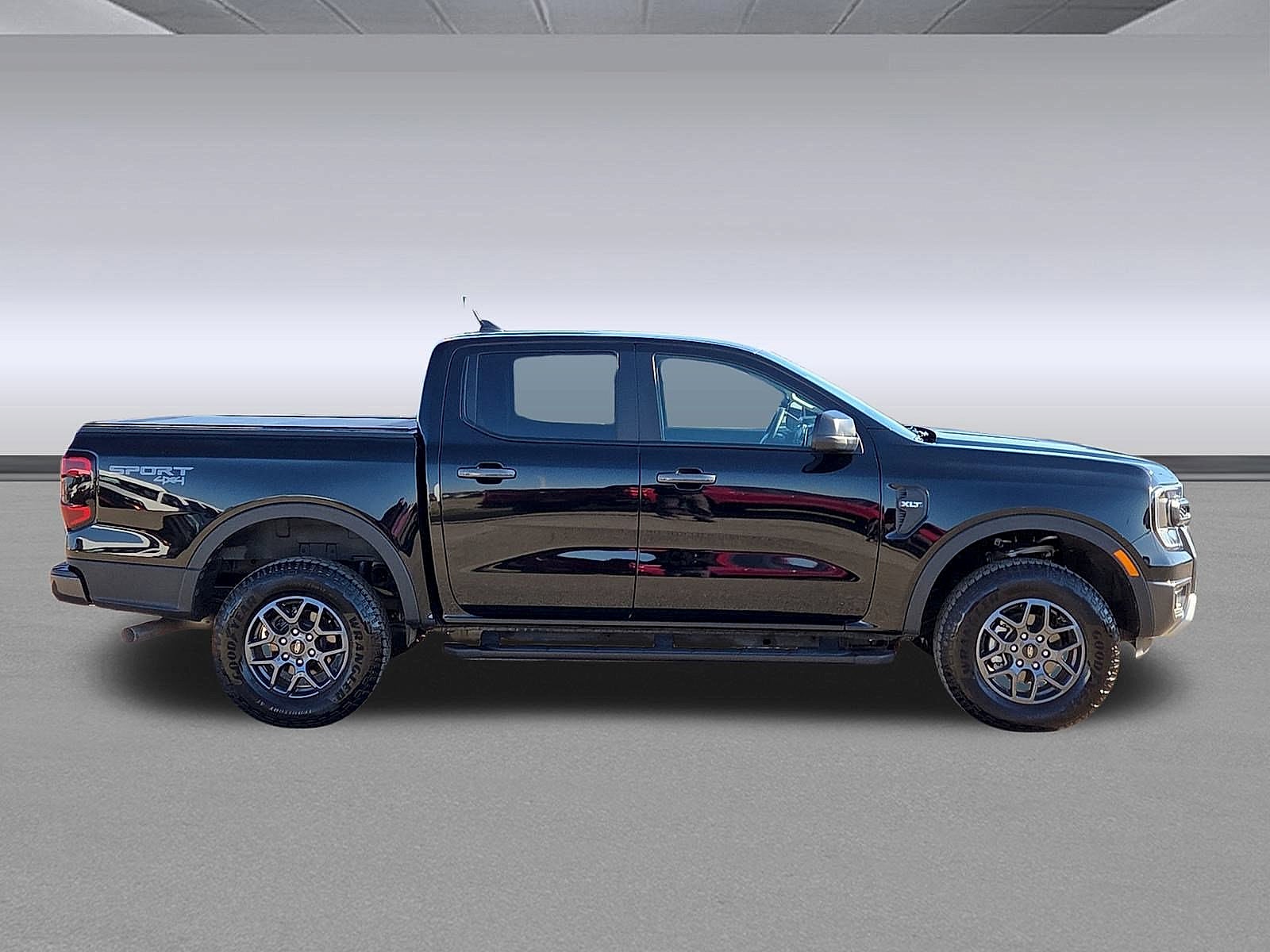 Shadow Black 2025 Ford Ranger Pickup Truck Four-Wheel Drive Automatic
