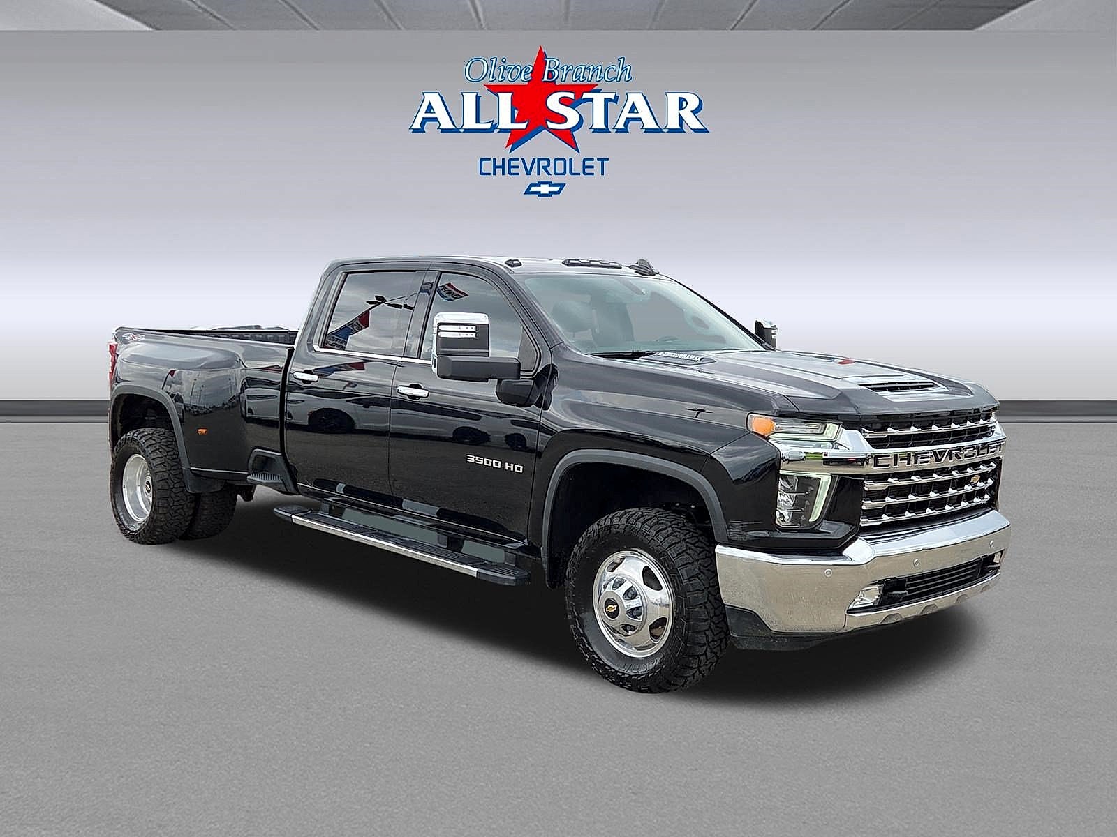 Black 2022 Chevrolet Silverado 3500HD Pickup Truck Four-Wheel Drive Automatic
