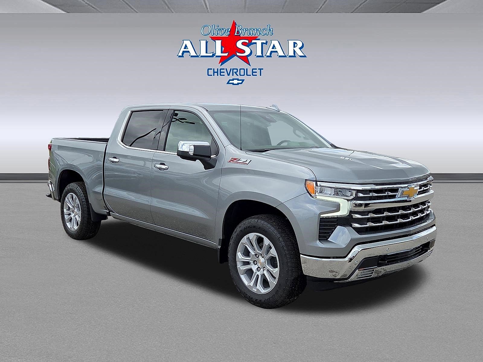 Sterling Gray Metallic 2026 Chevrolet Silverado 1500 Pickup Truck Four-Wheel Drive Automatic