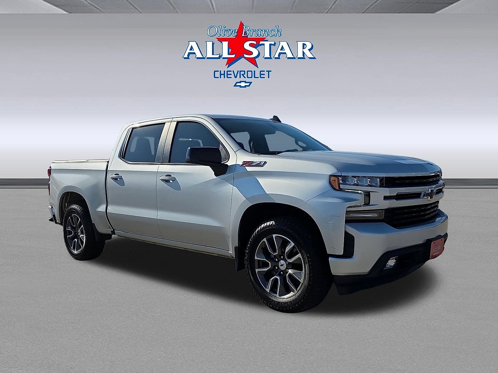 Silver Ice Metallic 2021 Chevrolet Silverado 1500 Pickup Truck Four-Wheel Drive Automatic