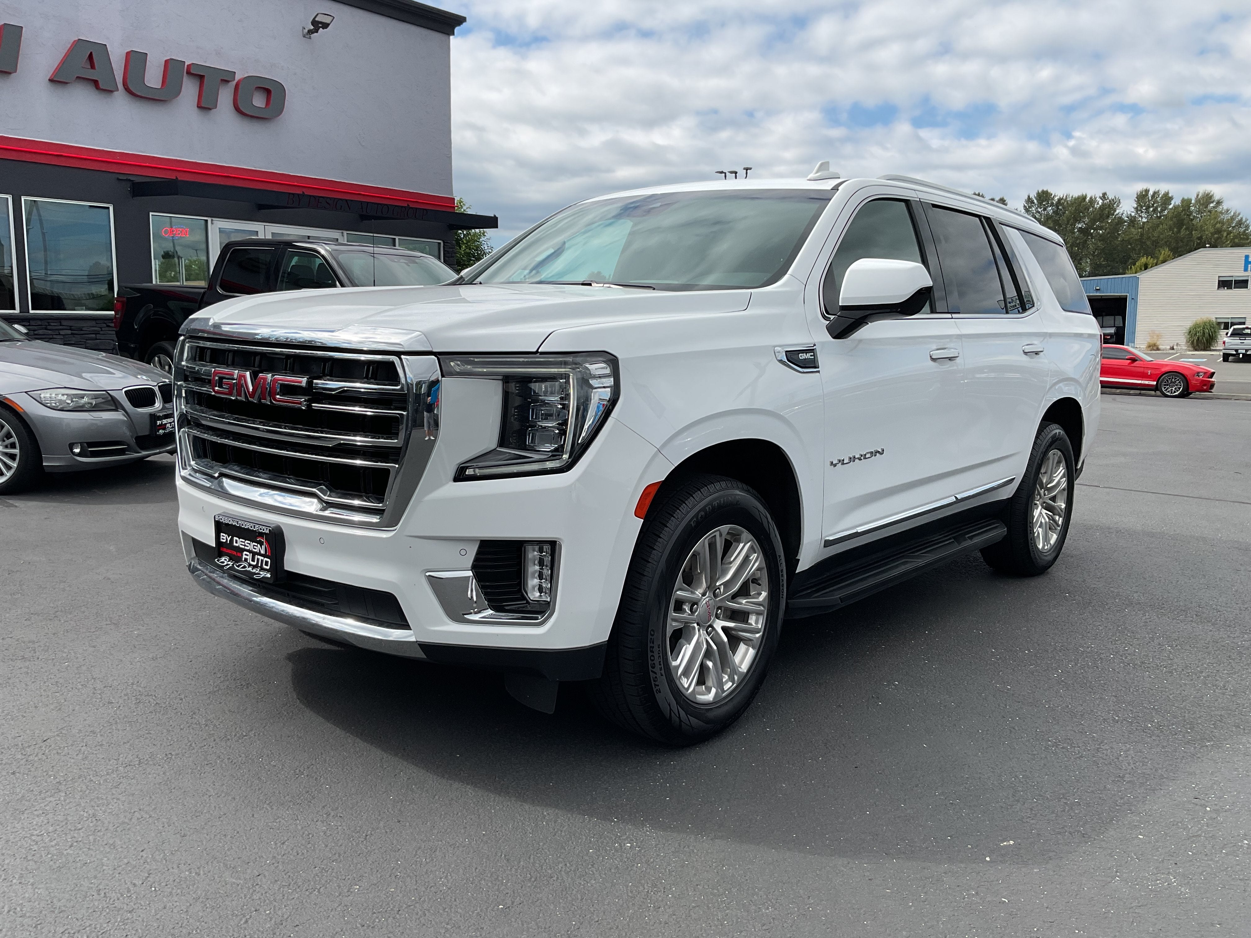 Summit White 2024 GMC Yukon SUV / Crossover Four-Wheel Drive Automatic