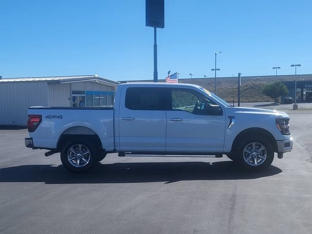 View vehicle photo 5