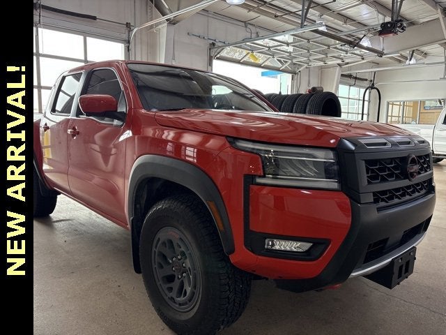 2025 Nissan Frontier PRO-4X Crew Cab 4WD