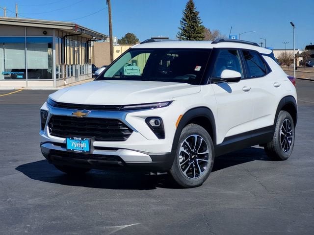 Summit White 2026 Chevrolet Trailblazer SUV / Crossover Front-Wheel Drive Automatic