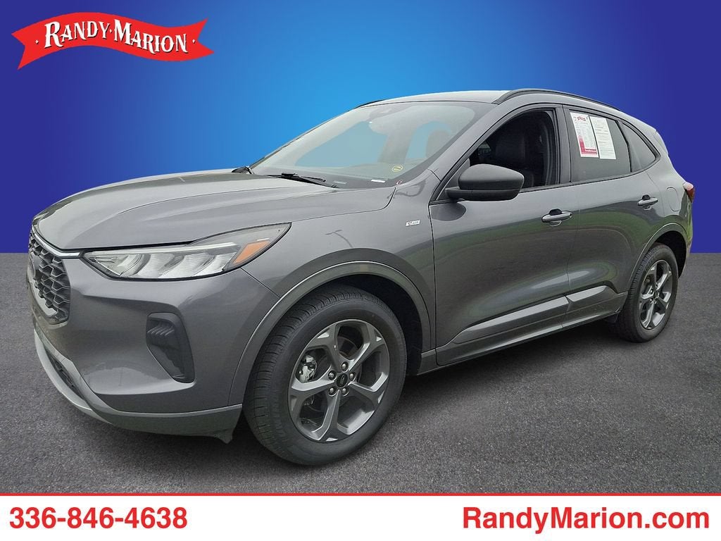  2023 Ford Escape ST-Line AWD   