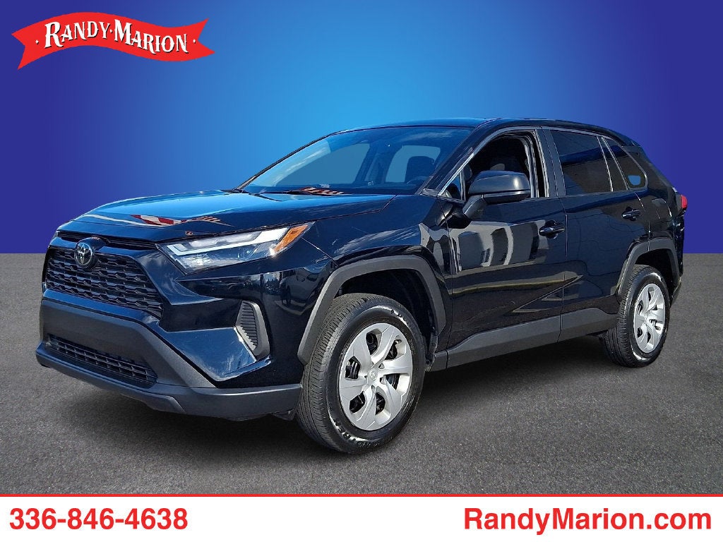 2024 Toyota RAV4 LE FWD